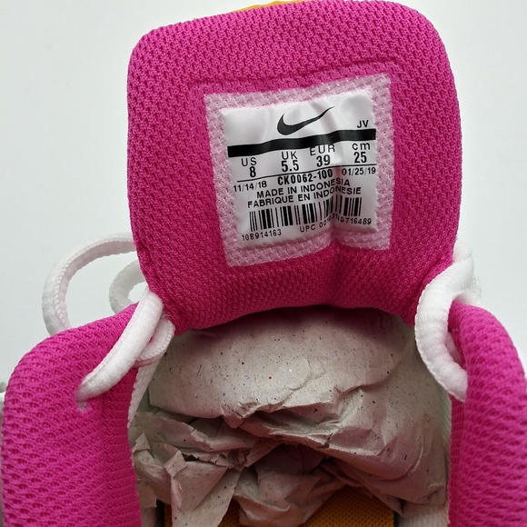 NIKE Tanjun Womens Sneakers - Picture 8 of 9